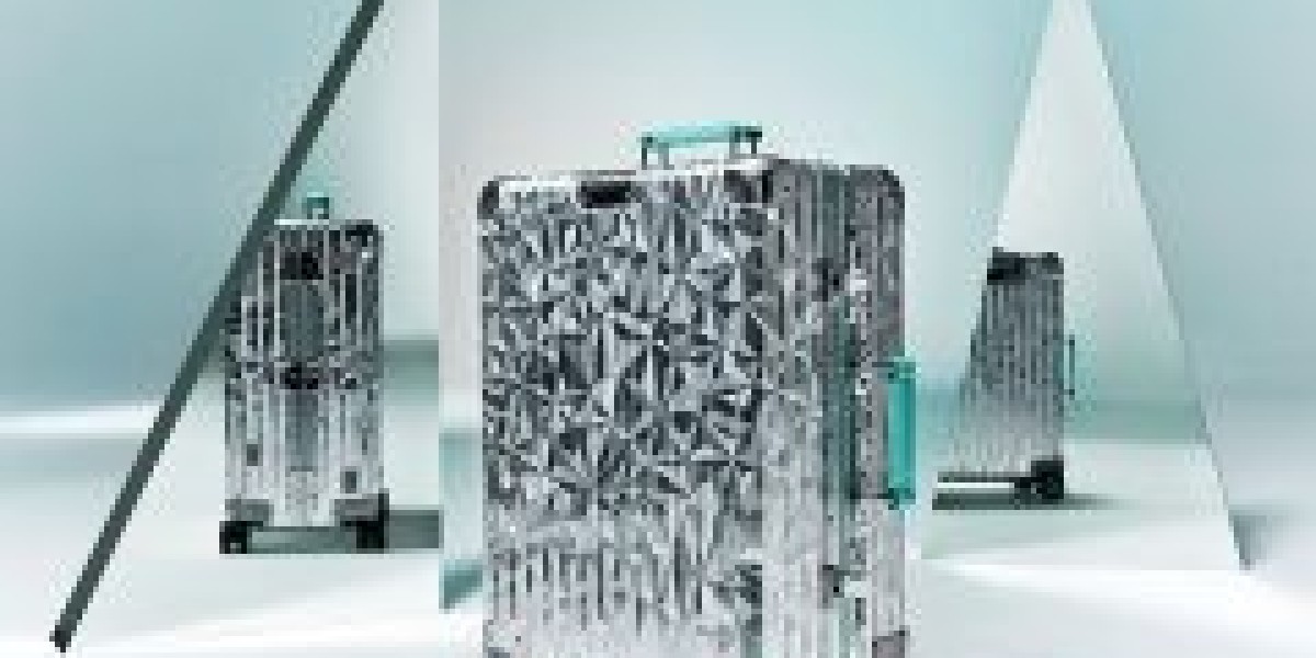 Rimowa：旅行中的优雅伴侣